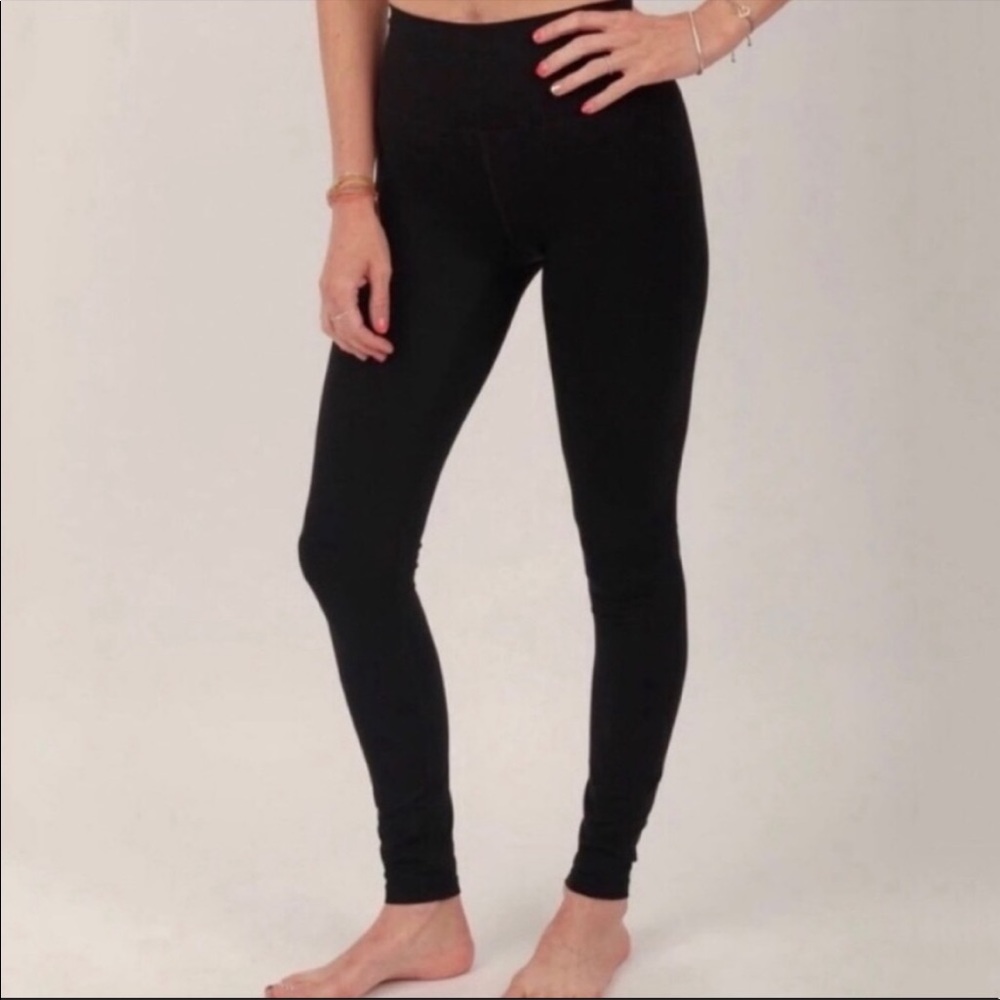 Zyia Active Black Leggings runs large fitting